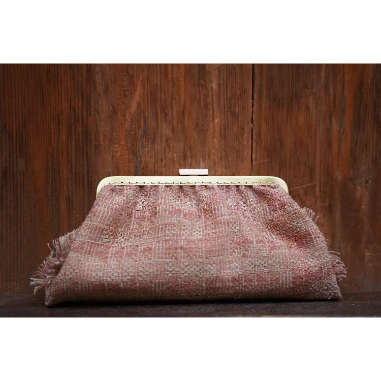 Frill Clutch